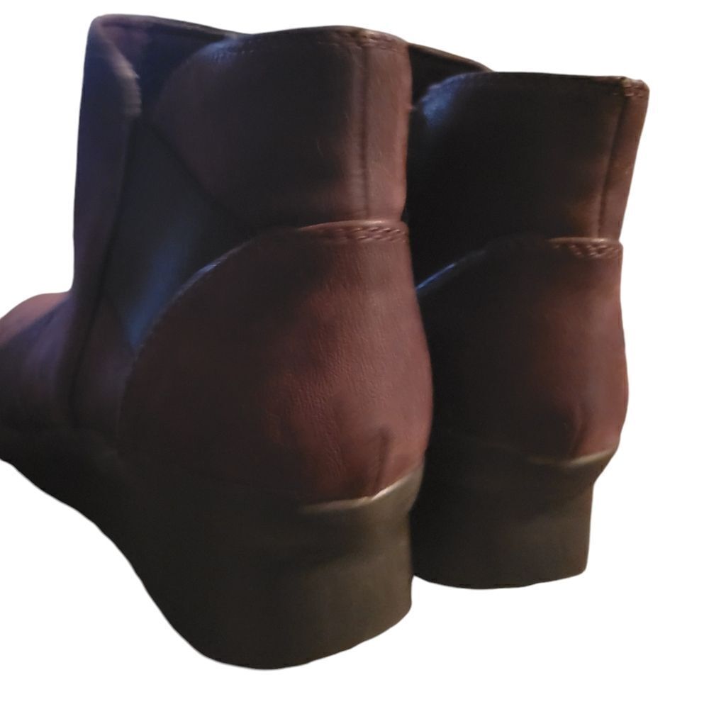 Cloudsteppers By Clarks Size 9 M - image 2